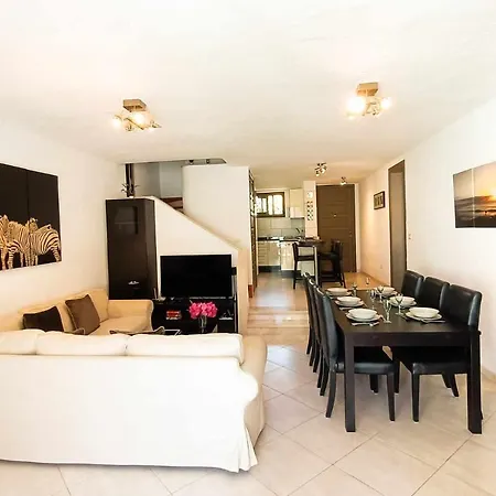 فيلة Rentaliday Brisas Del Atlantico بلايا ذي لاس أميريكاس